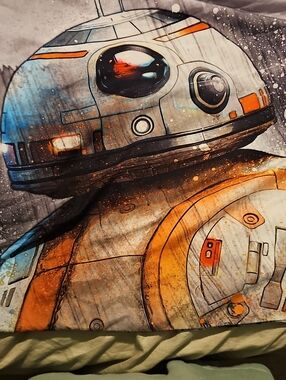 Star Wars Twin Sheet Set With BB-8 R2-D2-Series Droid Pillowcase And Bed Spread